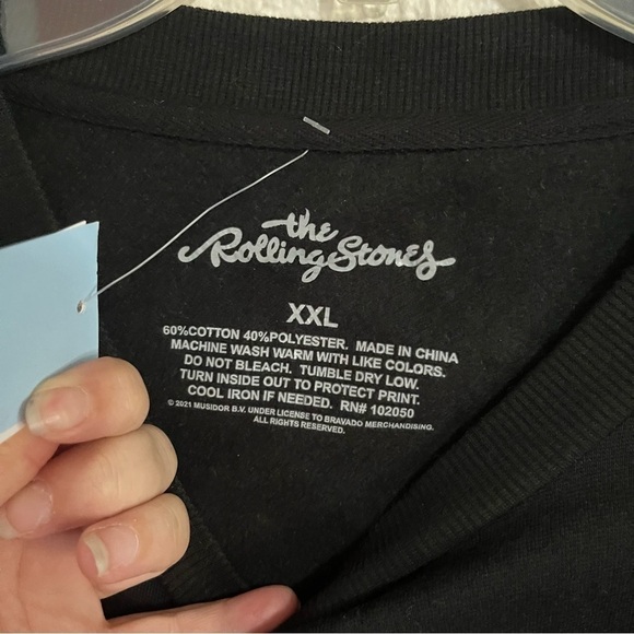 nwt The Rolling Stones Santa Hat Crop Sweatshirt Size XXL - Picture 5 of 7